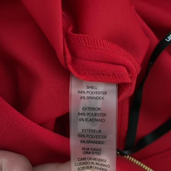 Calvin Klein Belted Short Sleeve Jumpsuit in Red w Gold Zipper & Pockets - Picture 11 of 12